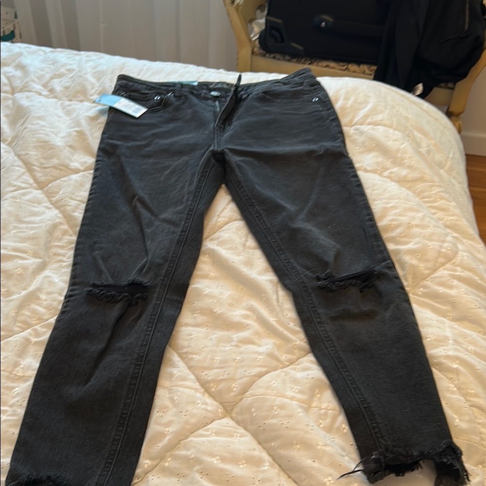 NWT Women's Black Distressed Jeans- wild Fable